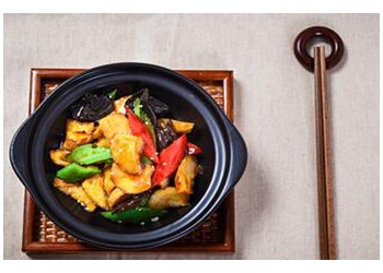 現(xiàn)在開(kāi)一家潤(rùn)仟祥黃燜雞要投資多少錢