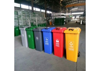 獻(xiàn)縣瑞達(dá)戶外掛車(chē)鐵質(zhì)垃圾桶廠家批發(fā)定制