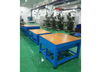 鉗工實(shí)訓(xùn)臺(tái)(學(xué)校鉗工工作臺(tái))模具工作桌種類