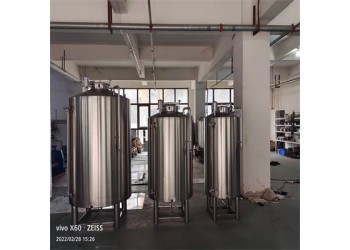 金昌市康之興密封儲酒罐大型立式儲酒罐鑄造品質(zhì)量大從優(yōu)廠家直供