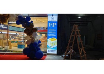 柳州軟膜燈箱招牌定制，戶外軟膜燈箱制作安裝廠家