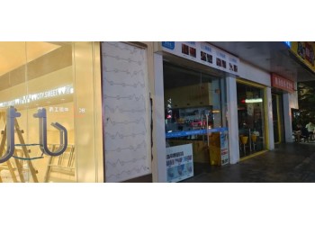 來賓軟膜燈箱定制廠家，戶外軟膜燈箱設計安裝