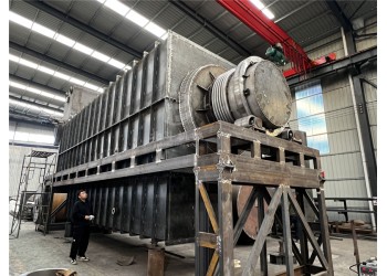 木屑臥式炭化設備性能優(yōu)良減少對環(huán)境的污染